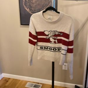 Women's sweater